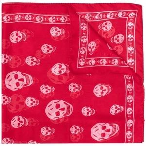 Alexander McQueen iconic skull scarf in red